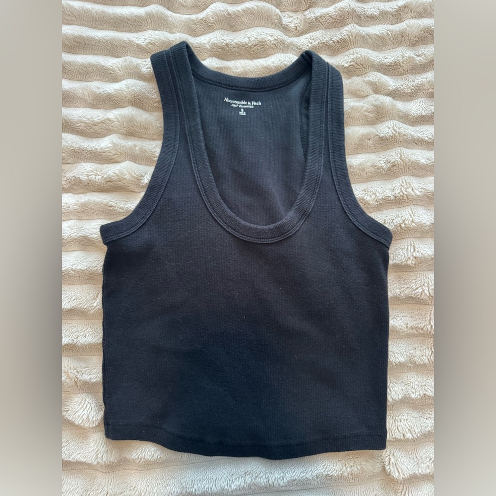 Abercrombie & Fitch Women's Black Ribbed Crop Top